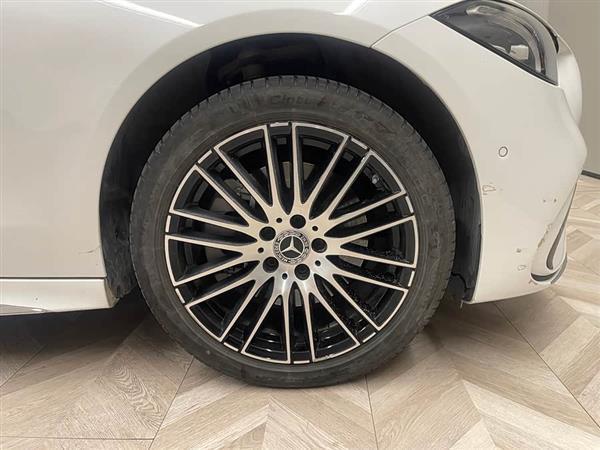 奔驰C级 2024款 C 260 L 运动版