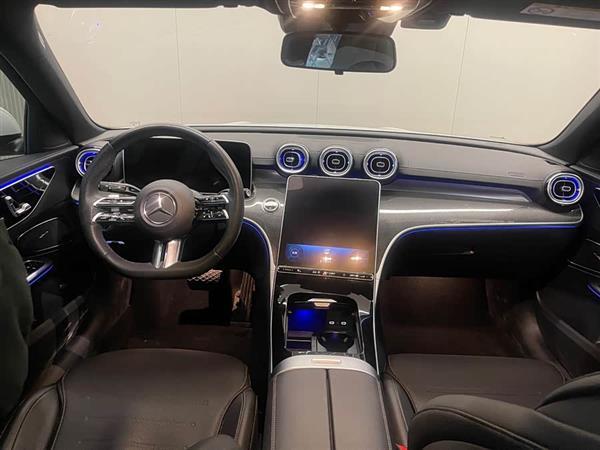 奔驰C级 2024款 C 260 L 运动版