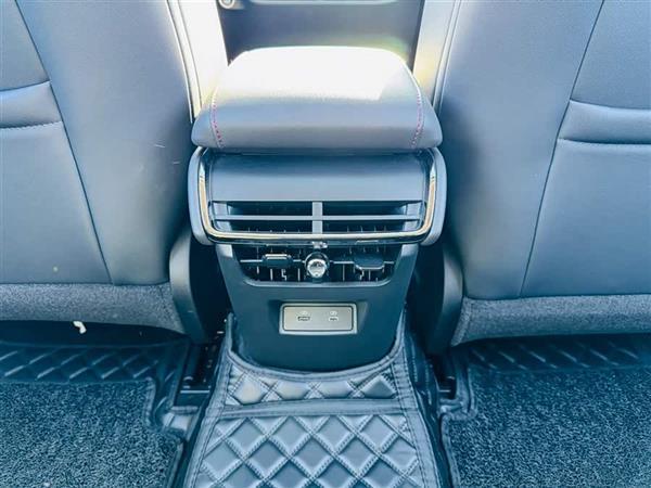 蒙迪欧 2023款 EcoBoost 180 豪华型