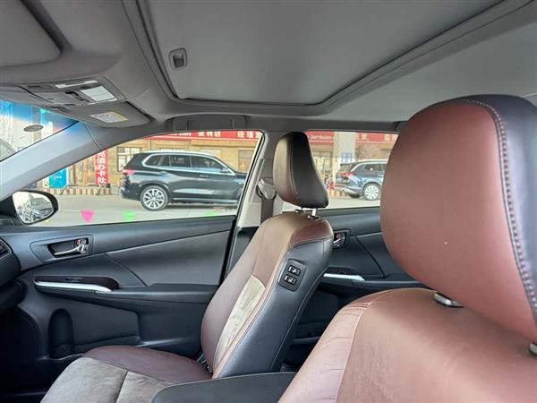 凯美瑞 2016款 2.0G 十周年纪念豪华版