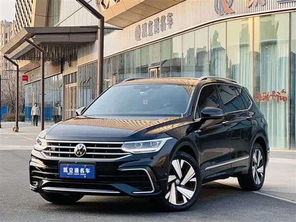 途观L 2023款 改款 330TSI 自动两驱R-Line越享版