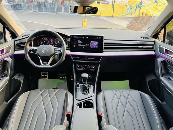 途观L 2023款 改款 330TSI 自动两驱R-Line越享版