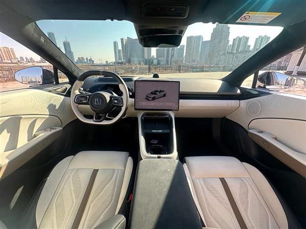 极氪007GT 2025款 长续航四驱智驾版 100kWh