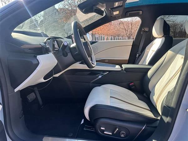 极氪007GT 2025款 长续航四驱智驾版 100kWh