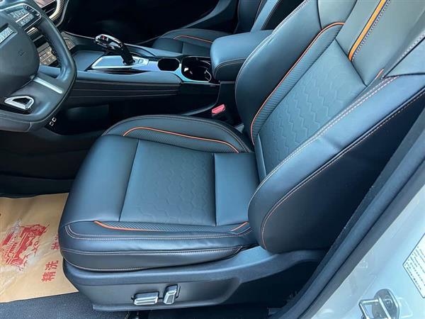 哈弗F7 2021款 2.0T 两驱i范