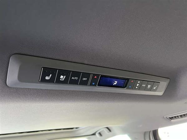 赛那SIENNA 2023款 2.5L混动 尊贵版