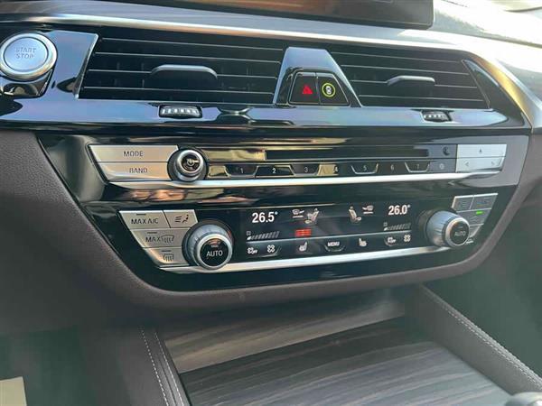 宝马5系新能源 2019款 530Le 豪华套装