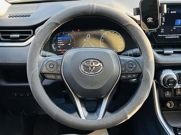 RAV4荣放 2024款 2.0L CVT两驱风尚Plus版