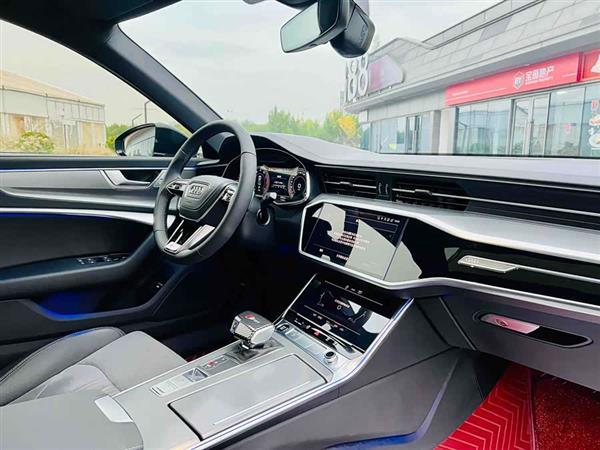 奥迪A6L 2024款 40 TFSI 豪华动感型