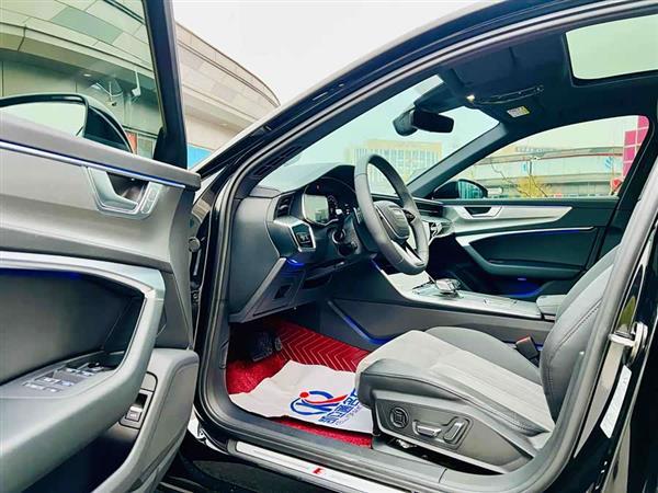 奥迪A6L 2024款 40 TFSI 豪华动感型