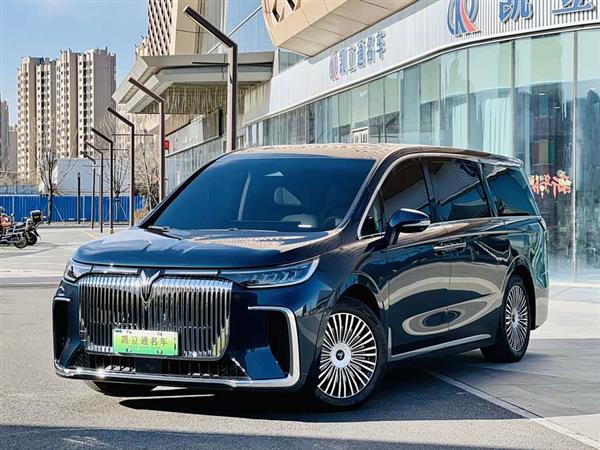 岚图梦想家 2025款 PHEV 四驱卓越鲲鹏版