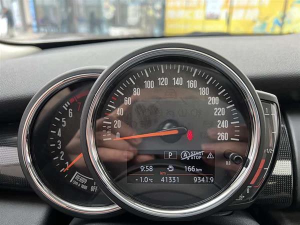 MINI 2018款 1.5T COOPER 经典派 五门版