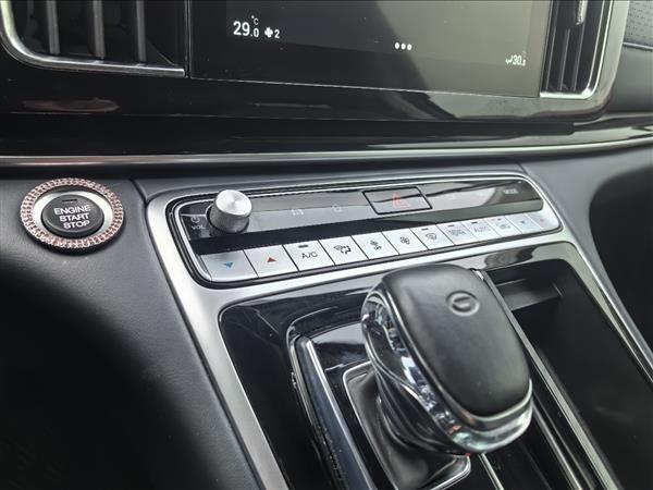 广汽传祺 传祺GM8 2021款 领秀系列 390T 至尊版