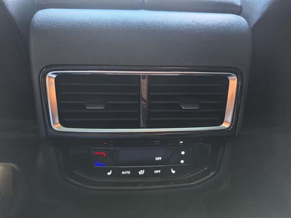 途昂 2022款 380TSI 四驱尊崇旗舰版