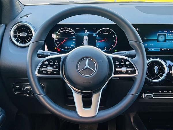 奔驰B级 2020款 B 200 时尚型