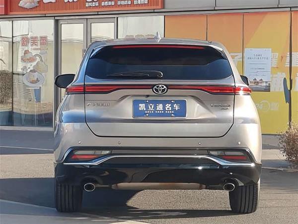 威飒 2022款 2.0L CVT四驱至尊版