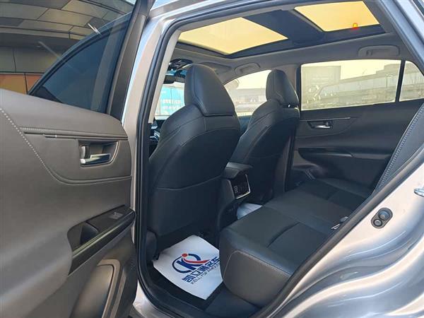 威飒 2022款 2.0L CVT四驱至尊版