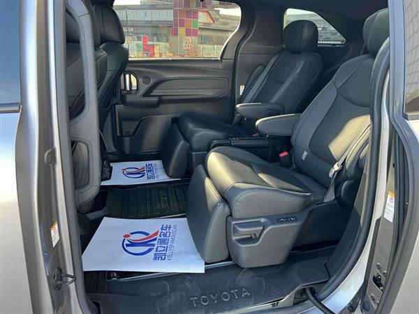 赛那SIENNA 2021款 2.5L混动 至尊版