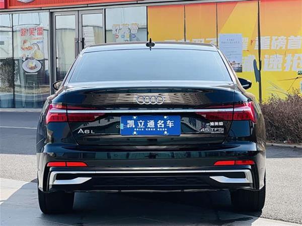 奥迪A6L 2023款 45 TFSI quattro 臻选动感型