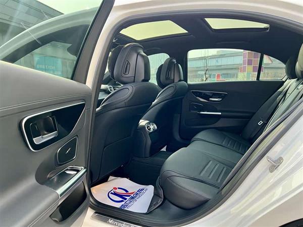 奔驰C级 2024款 C 260 L 运动版