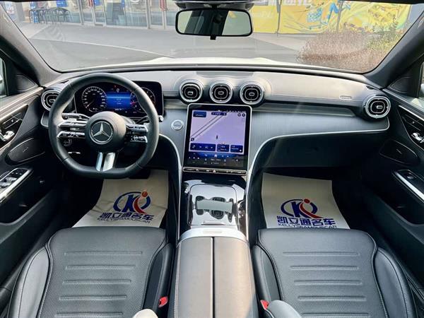 奔驰C级 2024款 C 260 L 运动版