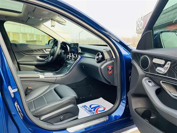 奔驰C级 2019款 C 260 L 运动版