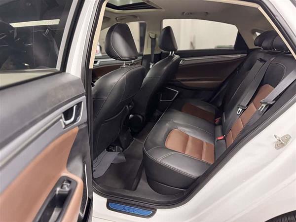 帝豪GL 2018款 1.4T DCT尊贵智联型