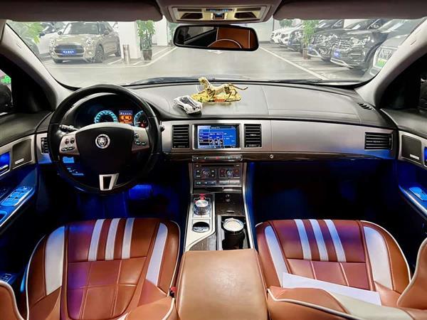 捷豹XF 2009款 XF 3.0L V6豪华版