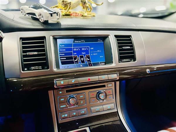 捷豹XF 2009款 XF 3.0L V6豪华版