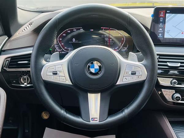 宝马5系 2023款 530Li xDrive M运动套装