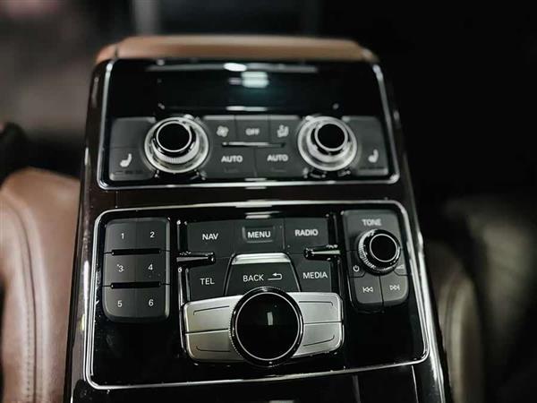 奥迪A8 2013款 A8L 50 TFSI quattro舒适型