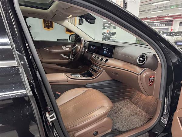 奔驰E级 2022款 E 300 L 豪华型