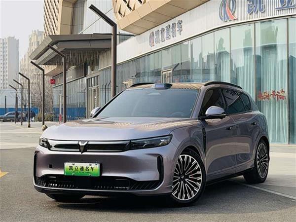 岚图FREE 2025款 FREE+ 四驱乾崑版