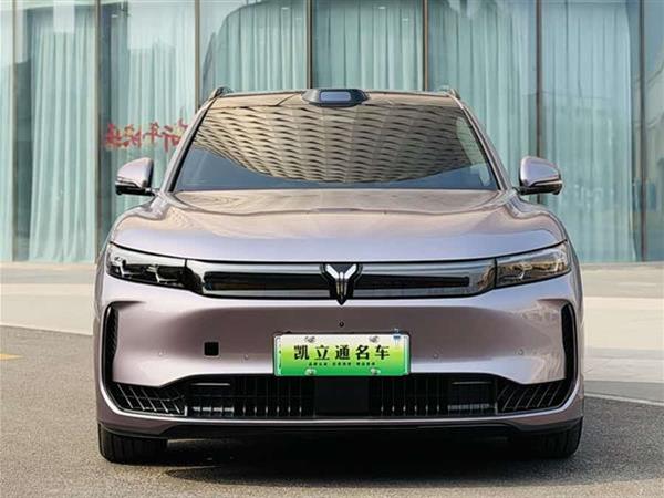 岚图FREE 2025款 FREE+ 四驱乾崑版