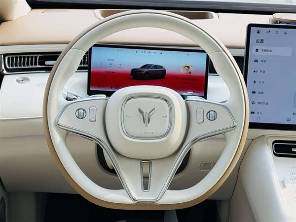 岚图FREE 2025款 FREE+ 四驱乾崑版