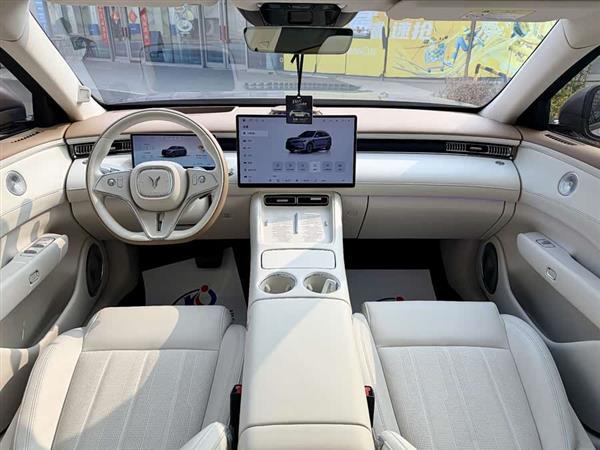 岚图FREE 2025款 FREE+ 四驱乾崑版