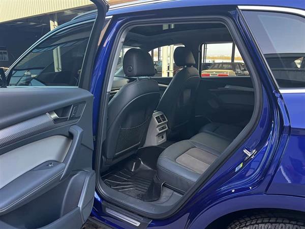 奥迪Q5L 2018款 45 TFSI 尊享时尚型 国VI