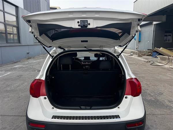 哈弗H1 2015款 1.5L AMT豪华型