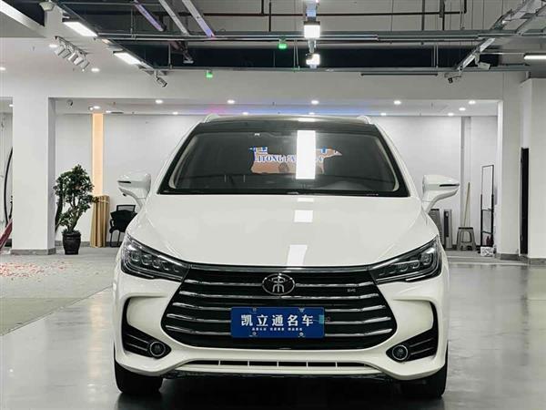 宋MAX 2018款 1.5T 自动智联精英型 6座