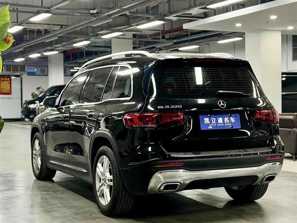 奔驰GLB 2022款 GLB 220 动感型