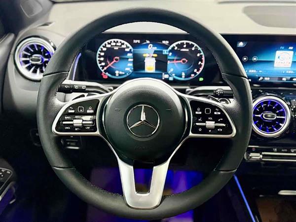 奔驰GLB 2022款 GLB 220 动感型