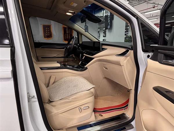 别克GL8 2023款 ES陆尊 尊享型