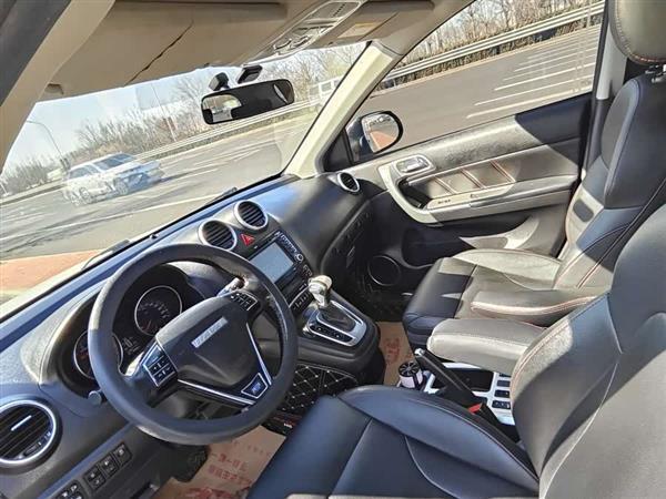 哈弗H6 2017款 红标 运动版 1.5T 自动两驱尊享型