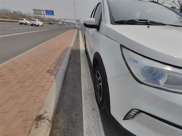 北汽新能源EC3 2019款 灵秀版