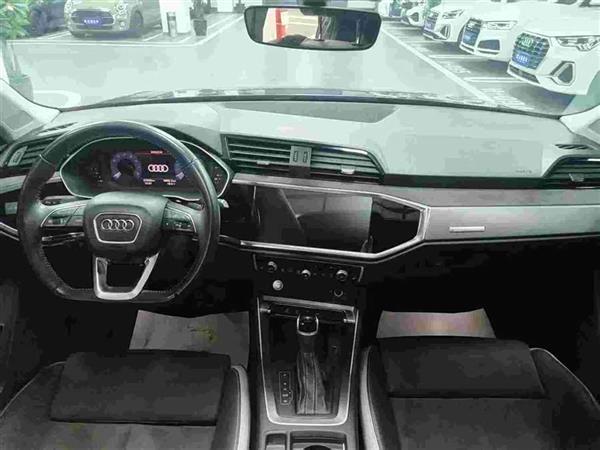 奥迪Q3 2019款 35 TFSI 时尚动感型