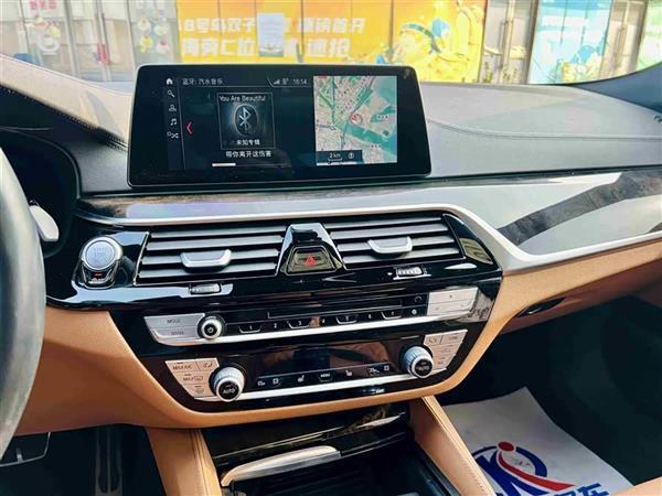 宝马5系 2019款 530Li 领先型 M运动套装