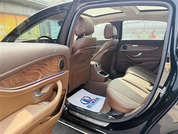 奔驰E级 2023款 E 300 L 时尚型