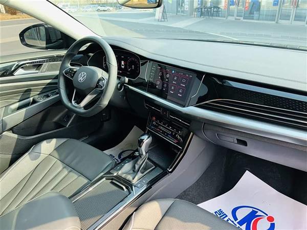 帕萨特 2024款 380TSI 豪华版