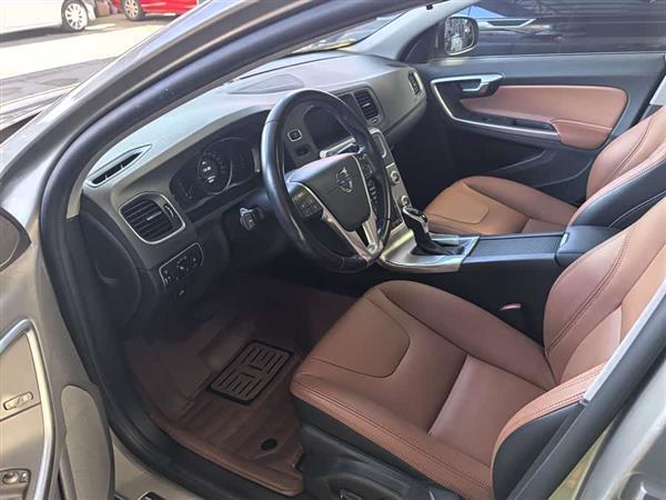 沃尔沃S60 2015款 S60L 2.0T 智远版