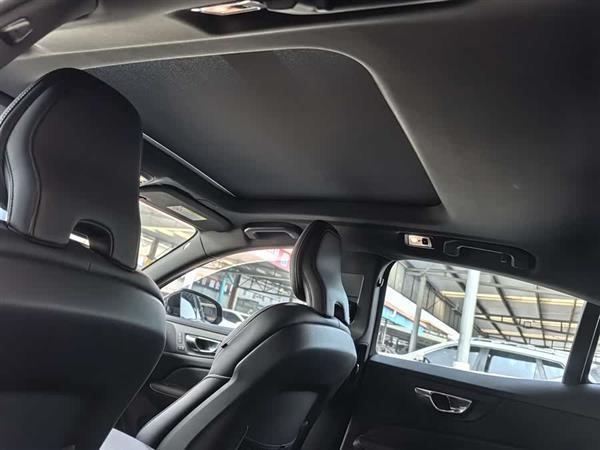 沃尔沃S60 2020款 T4 智远运动版